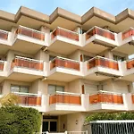 2 Bedroom Apartment With Parking 3 Mins From La Croisette Beach